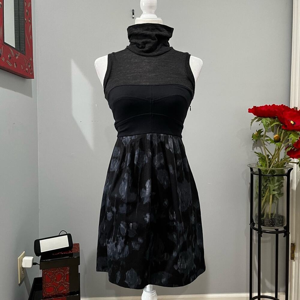 NEW Theory Wool Cotton Classic Tailored Structured Fit Flare Sleeveless Dress 0